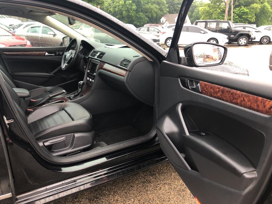 Used Volkswagen Passat 4dr Sdn 2.5L Auto SEL PZEV *Ltd Avail* 2013 | Wholesale Direct Motors. Beavercreek, Ohio Used Volkswagen Passat 4dr Sdn 2.5L Auto SEL PZEV *Ltd Avail* 2013 | Wholesale Direct Motors. Beavercreek, Ohio