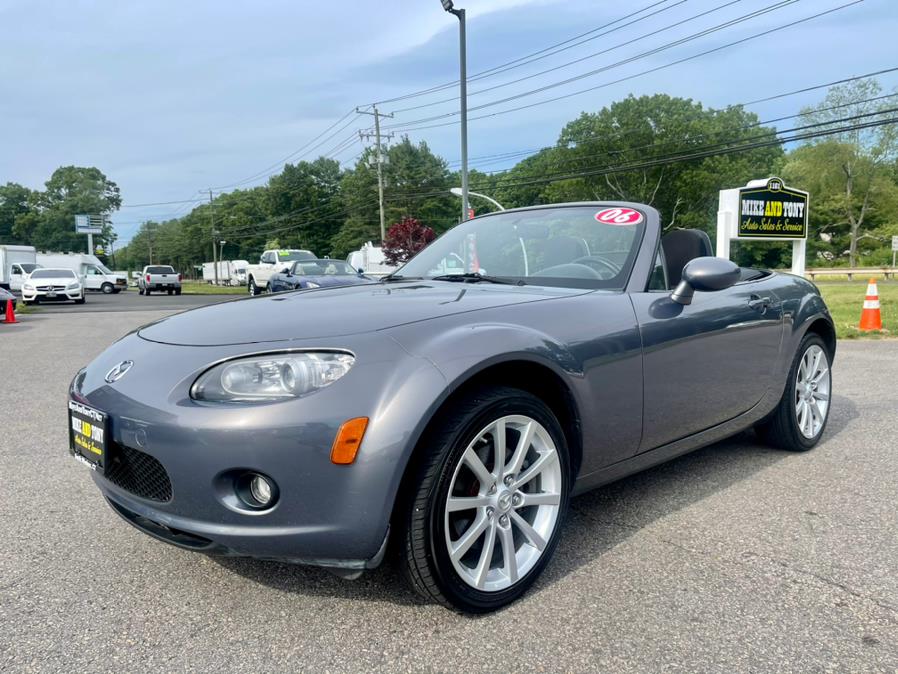 2006 Mazda MX-5 Miata 2dr Conv Sport Manual, available for sale in South Windsor, Connecticut | Mike And Tony Auto Sales, Inc. South Windsor, Connecticut
