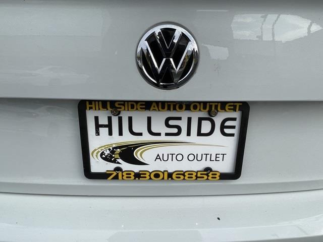 Used Volkswagen Jetta R-Line 2019 | Hillside Auto Outlet. Jamaica, New York Used Volkswagen Jetta R-Line 2019 | Hillside Auto Outlet. Jamaica, New York