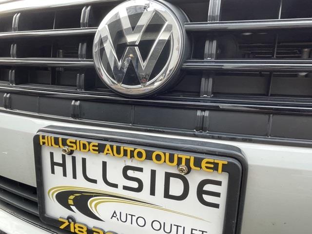 Used Volkswagen Jetta R-Line 2019 | Hillside Auto Outlet. Jamaica, New York Used Volkswagen Jetta R-Line 2019 | Hillside Auto Outlet. Jamaica, New York