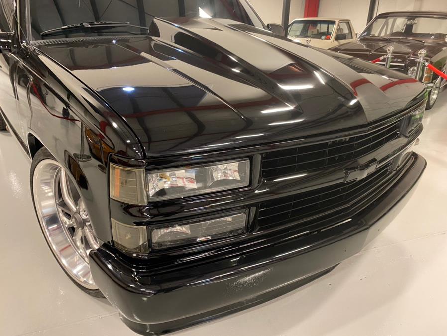 1994 Chevrolet Silverado Reg Cab 117.5" WB, available for sale in Newark, New Jersey | RT Auto Center LLC. Newark, New Jersey 1994 Chevrolet Silverado Reg Cab 117.5" WB, available for sale in Newark, New Jersey | RT Auto Center LLC. Newark, New Jersey