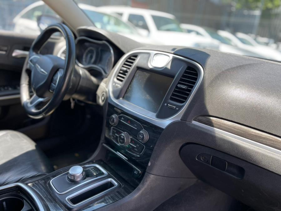 Used Chrysler 300 4dr Sdn Limited RWD 2015 | NYC Automart Inc. Brooklyn, New York Used Chrysler 300 4dr Sdn Limited RWD 2015 | NYC Automart Inc. Brooklyn, New York