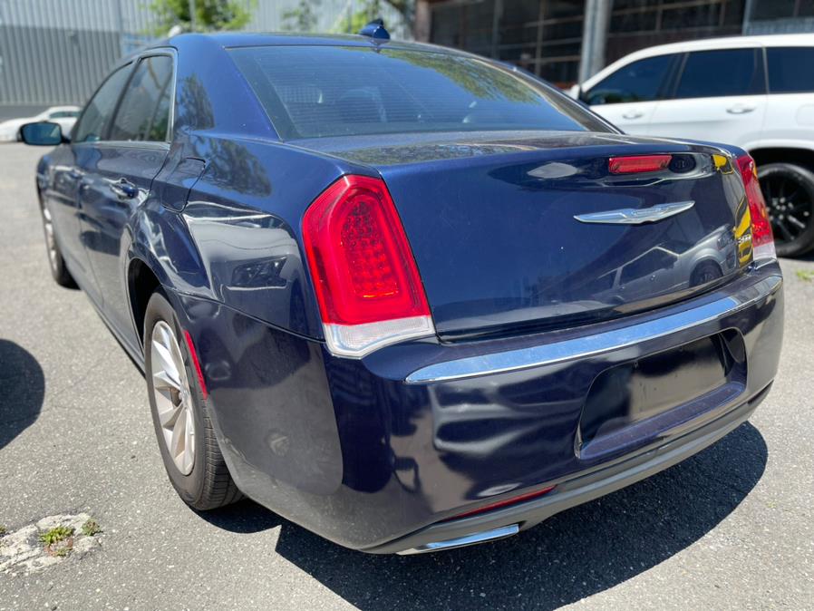 Used Chrysler 300 4dr Sdn Limited RWD 2015 | NYC Automart Inc. Brooklyn, New York Used Chrysler 300 4dr Sdn Limited RWD 2015 | NYC Automart Inc. Brooklyn, New York