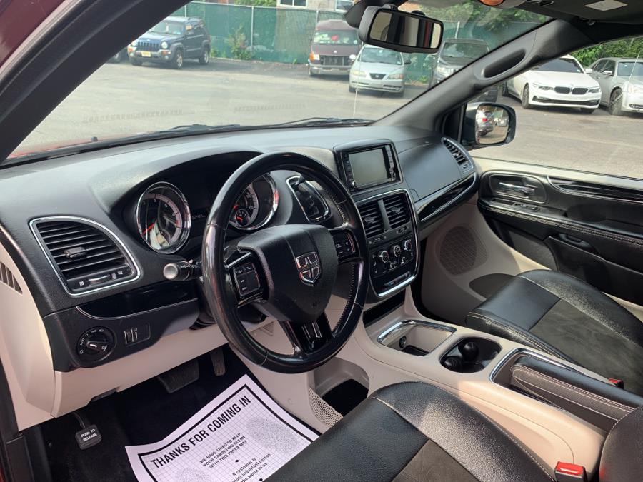 2019 Dodge Grand Caravan SXT Wagon, available for sale in Irvington , New Jersey | Auto Haus of Irvington Corp. Irvington , New Jersey 2019 Dodge Grand Caravan SXT Wagon, available for sale in Irvington , New Jersey | Auto Haus of Irvington Corp. Irvington , New Jersey