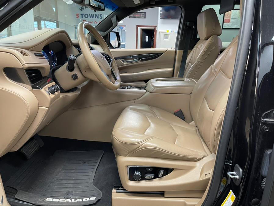 Used Cadillac Escalade 4WD 4dr Platinum 2018 | 5 Towns Drive. Inwood, New York Used Cadillac Escalade 4WD 4dr Platinum 2018 | 5 Towns Drive. Inwood, New York