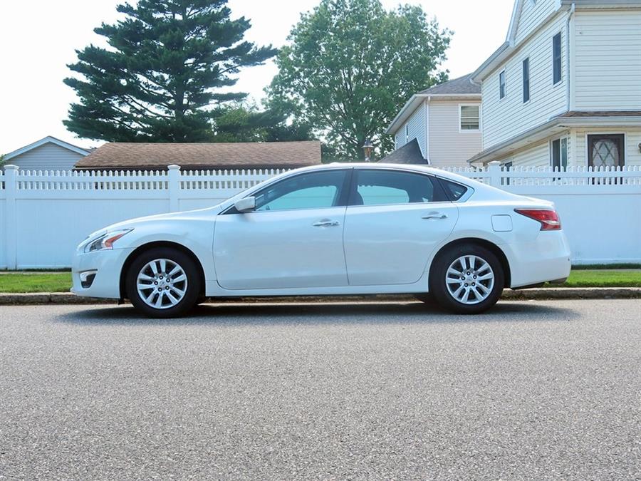 Used Nissan Altima 2.5 S 2015 | Auto Expo Ent Inc.. Great Neck, New York Used Nissan Altima 2.5 S 2015 | Auto Expo Ent Inc.. Great Neck, New York