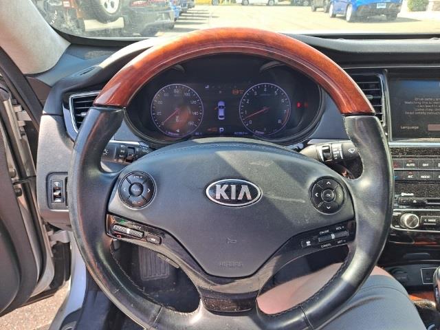 Used Kia K900 Luxury 2015 | Blasius Federal Road. Brookfield, Connecticut Used Kia K900 Luxury 2015 | Blasius Federal Road. Brookfield, Connecticut
