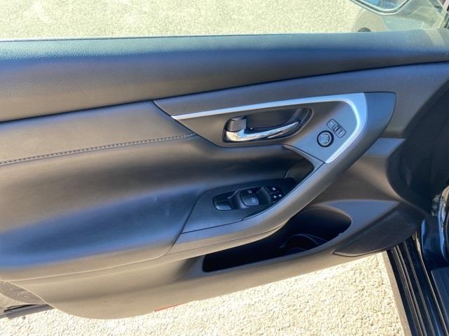 Used Nissan Altima 2.5 SL 2016 | Blasius Federal Road. Brookfield, Connecticut Used Nissan Altima 2.5 SL 2016 | Blasius Federal Road. Brookfield, Connecticut