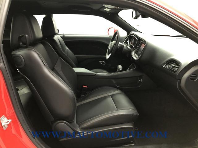 Used Dodge Challenger 2dr Cpe R/T Plus 2015 | J&M Automotive Sls&Svc LLC. Naugatuck, Connecticut Used Dodge Challenger 2dr Cpe R/T Plus 2015 | J&M Automotive Sls&Svc LLC. Naugatuck, Connecticut