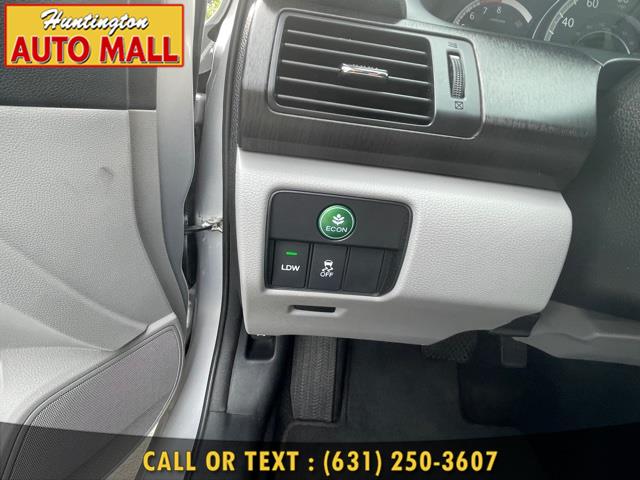 Used Honda Accord Sdn 4dr I4 CVT EX-L w/Navi 2013 | Huntington Auto Mall. Huntington Station, New York Used Honda Accord Sdn 4dr I4 CVT EX-L w/Navi 2013 | Huntington Auto Mall. Huntington Station, New York