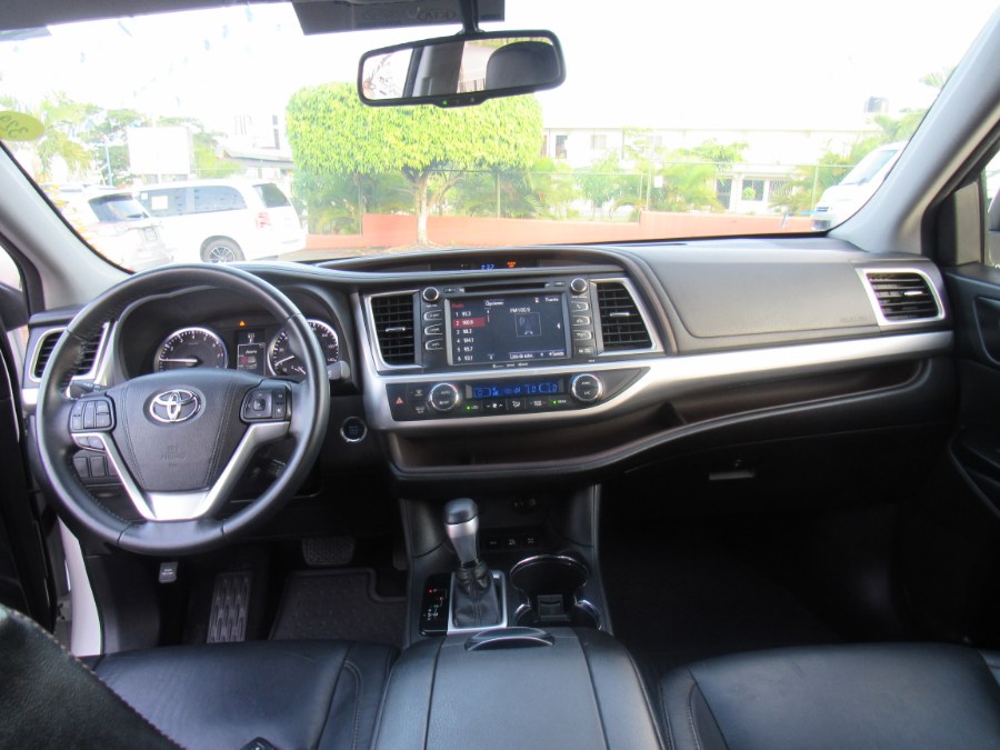 2016 Toyota Highlander AWD 4dr V6 XLE (Natl), available for sale in San Francisco de Macoris Rd, Dominican Republic | Hilario Auto Import. San Francisco de Macoris Rd, Dominican Republic 2016 Toyota Highlander AWD 4dr V6 XLE (Natl), available for sale in San Francisco de Macoris Rd, Dominican Republic | Hilario Auto Import. San Francisco de Macoris Rd, Dominican Republic