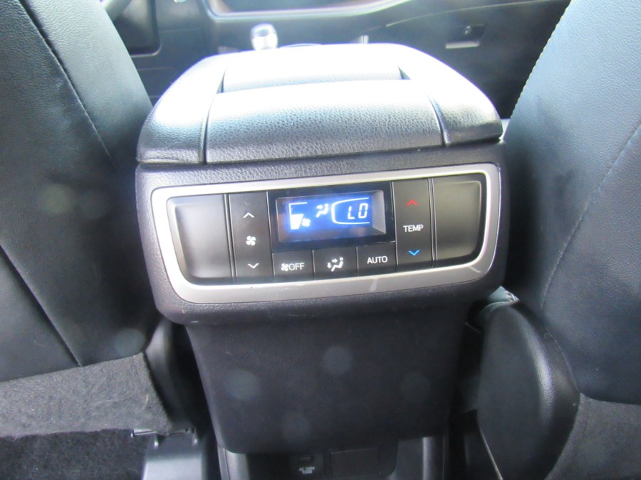 2016 Toyota Highlander AWD 4dr V6 XLE (Natl), available for sale in San Francisco de Macoris Rd, Dominican Republic | Hilario Auto Import. San Francisco de Macoris Rd, Dominican Republic 2016 Toyota Highlander AWD 4dr V6 XLE (Natl), available for sale in San Francisco de Macoris Rd, Dominican Republic | Hilario Auto Import. San Francisco de Macoris Rd, Dominican Republic