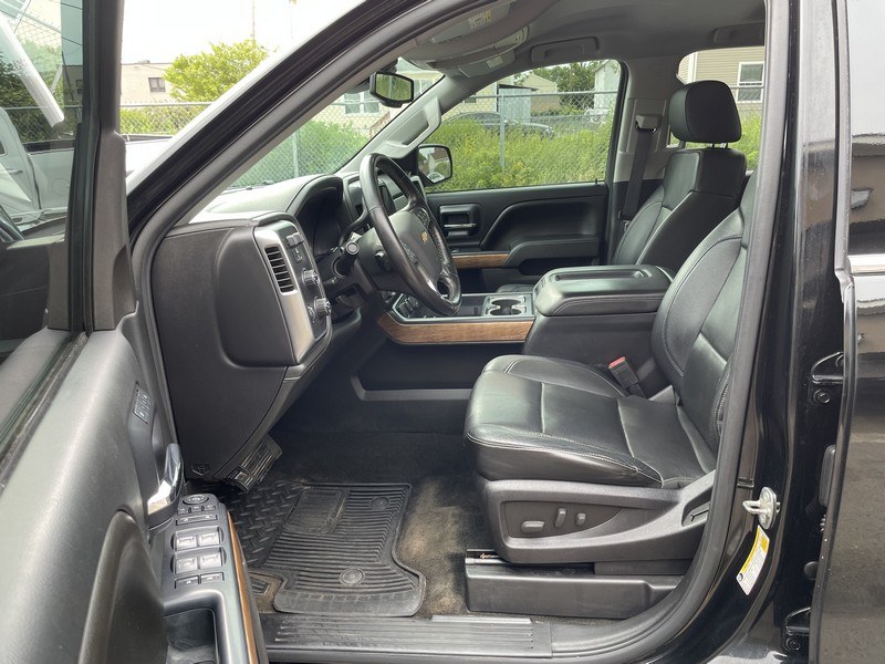 Used Chevrolet Silverado 1500 4WD Double Cab 143.5" LTZ w/1LZ 2015 | Union Street Auto Sales. West Springfield, Massachusetts Used Chevrolet Silverado 1500 4WD Double Cab 143.5" LTZ w/1LZ 2015 | Union Street Auto Sales. West Springfield, Massachusetts