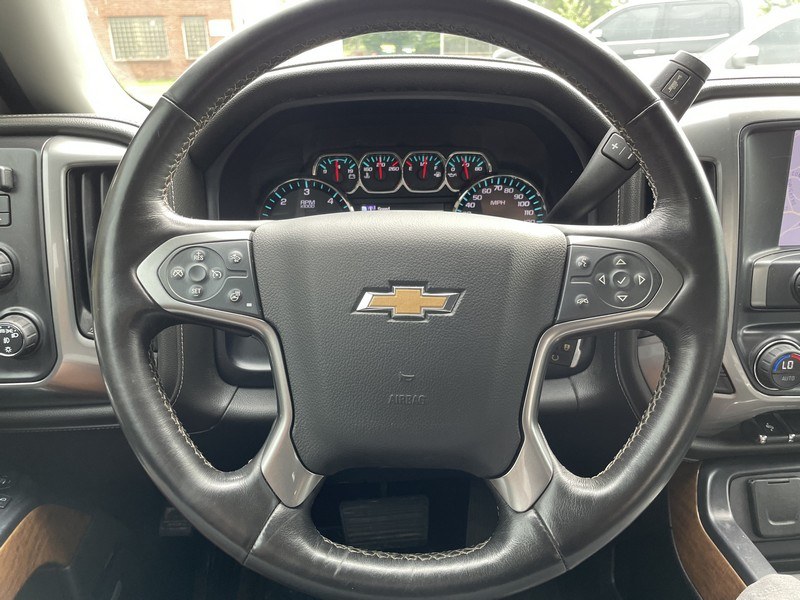 Used Chevrolet Silverado 1500 4WD Double Cab 143.5" LTZ w/1LZ 2015 | Union Street Auto Sales. West Springfield, Massachusetts Used Chevrolet Silverado 1500 4WD Double Cab 143.5" LTZ w/1LZ 2015 | Union Street Auto Sales. West Springfield, Massachusetts
