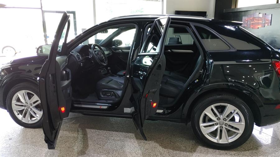 Used Audi Q3 2.0 TFSI Premium quattro AWD 2018 | Dream Car Gallery. Woodbury, New York Used Audi Q3 2.0 TFSI Premium quattro AWD 2018 | Dream Car Gallery. Woodbury, New York