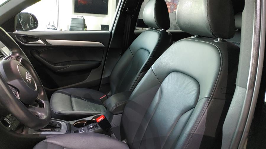 Used Audi Q3 2.0 TFSI Premium quattro AWD 2018 | Dream Car Gallery. Woodbury, New York Used Audi Q3 2.0 TFSI Premium quattro AWD 2018 | Dream Car Gallery. Woodbury, New York
