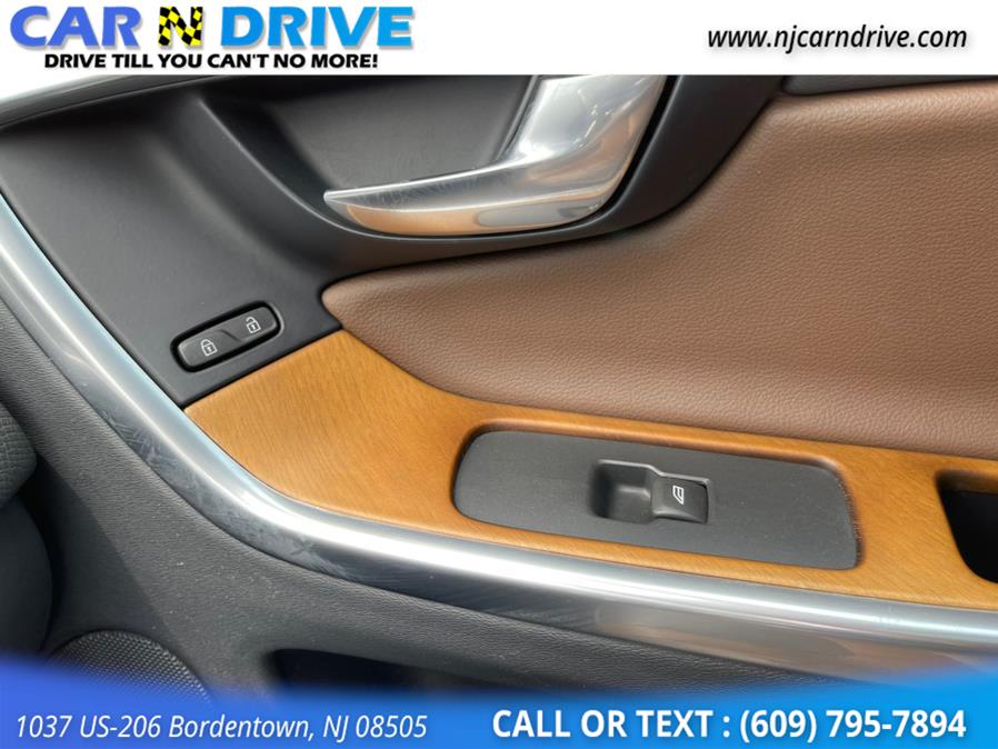 Used Volvo Xc60 T5 Premier AWD 2016 | Car N Drive. Bordentown, New Jersey Used Volvo Xc60 T5 Premier AWD 2016 | Car N Drive. Bordentown, New Jersey