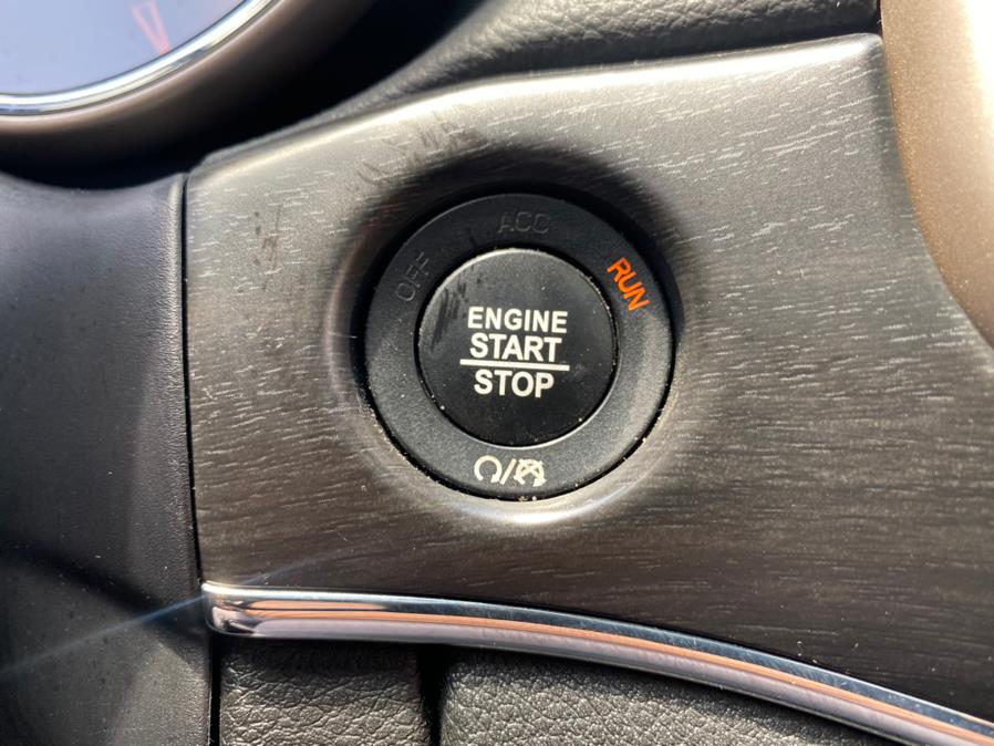 Used Jeep Grand Cherokee Limited 4x4 2017 | Sunrise Autoland. Jamaica, New York Used Jeep Grand Cherokee Limited 4x4 2017 | Sunrise Autoland. Jamaica, New York