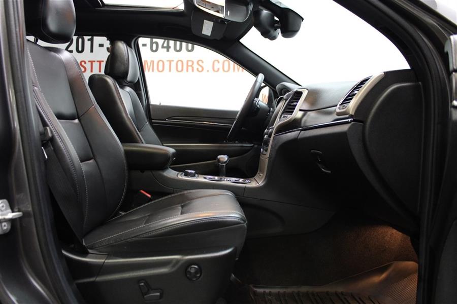 Used Jeep Grand Cherokee LIMITED 2014 | Fast Track Motors. Paterson, New Jersey Used Jeep Grand Cherokee LIMITED 2014 | Fast Track Motors. Paterson, New Jersey