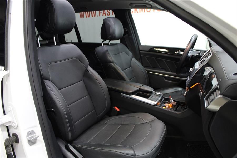 Used Mercedes-benz Gl 550 4MATIC 2015 | Fast Track Motors. Paterson, New Jersey Used Mercedes-benz Gl 550 4MATIC 2015 | Fast Track Motors. Paterson, New Jersey