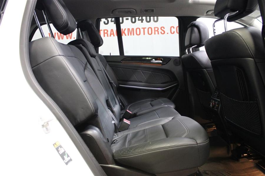Used Mercedes-benz Gl 550 4MATIC 2015 | Fast Track Motors. Paterson, New Jersey Used Mercedes-benz Gl 550 4MATIC 2015 | Fast Track Motors. Paterson, New Jersey