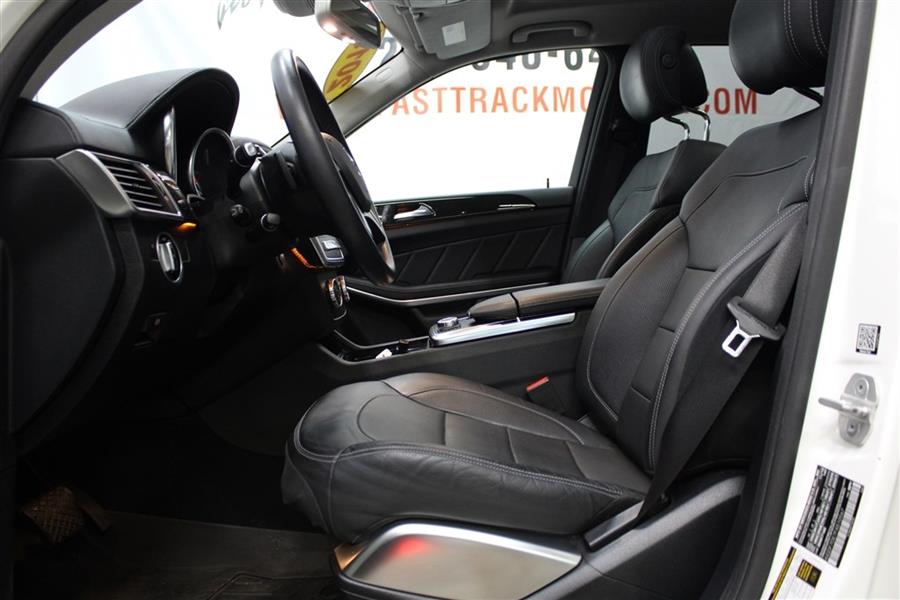 Used Mercedes-benz Gl 550 4MATIC 2015 | Fast Track Motors. Paterson, New Jersey Used Mercedes-benz Gl 550 4MATIC 2015 | Fast Track Motors. Paterson, New Jersey