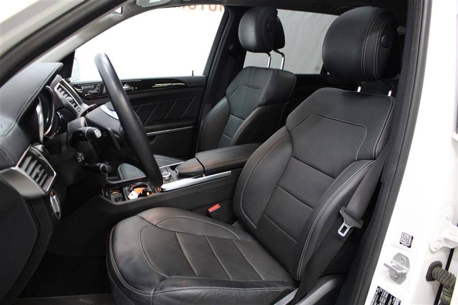 Used Mercedes-benz Gl 550 4MATIC 2015 | Fast Track Motors. Paterson, New Jersey Used Mercedes-benz Gl 550 4MATIC 2015 | Fast Track Motors. Paterson, New Jersey