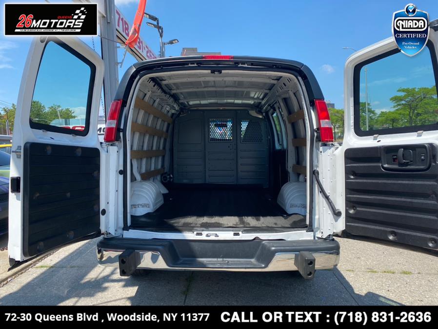 Used GMC Savana Cargo Van RWD 2500 135" 2018 | 26 Motors Queens. Woodside, New York Used GMC Savana Cargo Van RWD 2500 135" 2018 | 26 Motors Queens. Woodside, New York