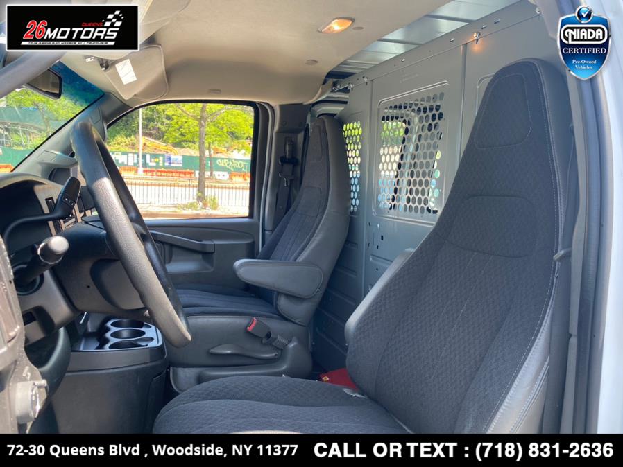 Used GMC Savana Cargo Van RWD 2500 135" 2018 | 26 Motors Queens. Woodside, New York Used GMC Savana Cargo Van RWD 2500 135" 2018 | 26 Motors Queens. Woodside, New York