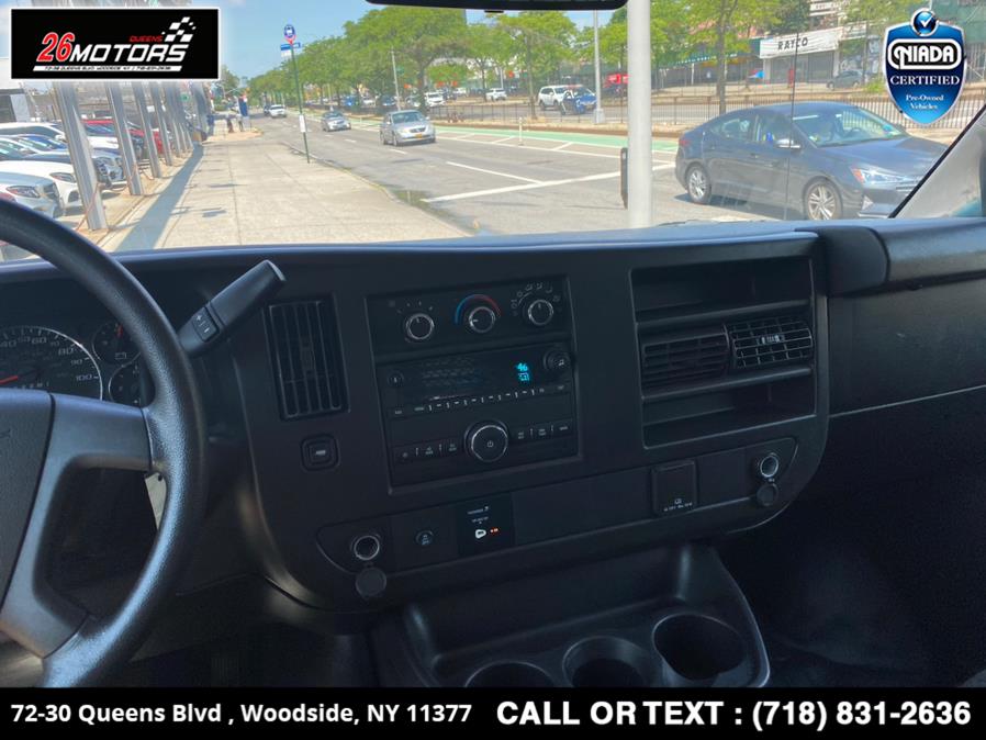 Used GMC Savana Cargo Van RWD 2500 135" 2018 | 26 Motors Queens. Woodside, New York Used GMC Savana Cargo Van RWD 2500 135" 2018 | 26 Motors Queens. Woodside, New York