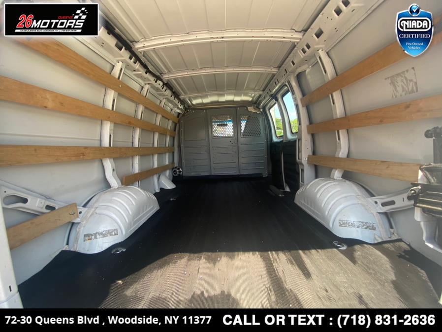 Used GMC Savana Cargo Van RWD 2500 135" 2018 | 26 Motors Queens. Woodside, New York Used GMC Savana Cargo Van RWD 2500 135" 2018 | 26 Motors Queens. Woodside, New York