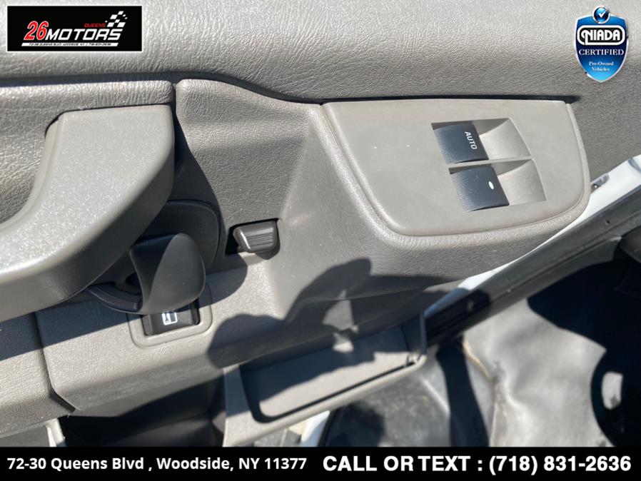 Used GMC Savana Cargo Van RWD 2500 135" 2018 | 26 Motors Queens. Woodside, New York Used GMC Savana Cargo Van RWD 2500 135" 2018 | 26 Motors Queens. Woodside, New York