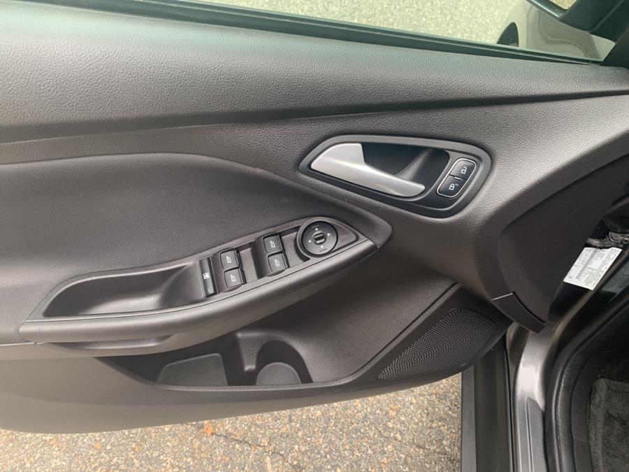Used Ford Focus SE Sedan 2017 | TJ Motors. New London, Connecticut Used Ford Focus SE Sedan 2017 | TJ Motors. New London, Connecticut