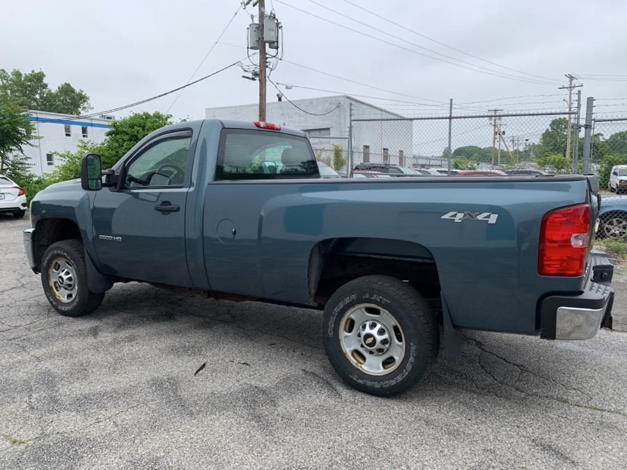 Used Chevrolet Silverado 2500HD 4WD Reg Cab 133.7" Work Truck 2011 | Dealertown Auto Wholesalers. Milford, Connecticut Used Chevrolet Silverado 2500HD 4WD Reg Cab 133.7" Work Truck 2011 | Dealertown Auto Wholesalers. Milford, Connecticut