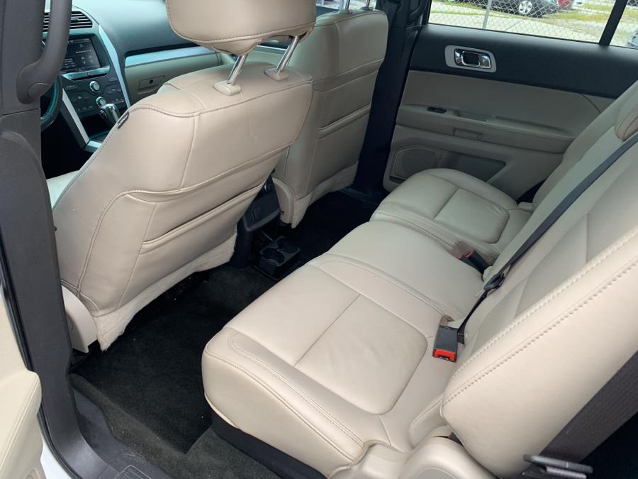 Used Ford Explorer 4WD 4dr XLT 2014 | Dealertown Auto Wholesalers. Milford, Connecticut Used Ford Explorer 4WD 4dr XLT 2014 | Dealertown Auto Wholesalers. Milford, Connecticut