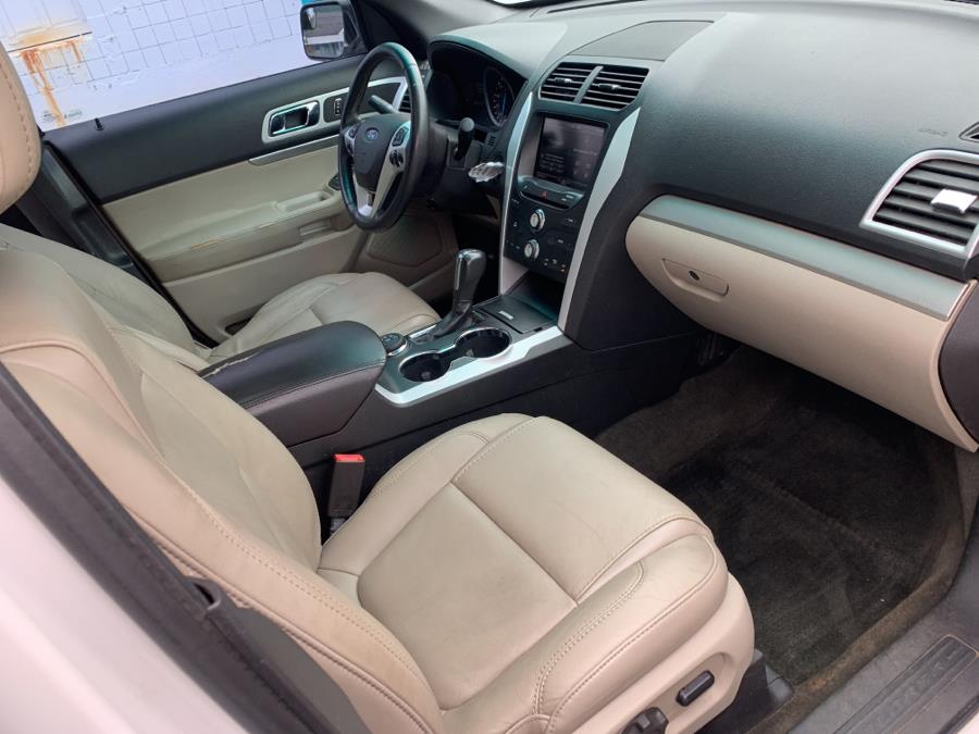 Used Ford Explorer 4WD 4dr XLT 2014 | Dealertown Auto Wholesalers. Milford, Connecticut Used Ford Explorer 4WD 4dr XLT 2014 | Dealertown Auto Wholesalers. Milford, Connecticut
