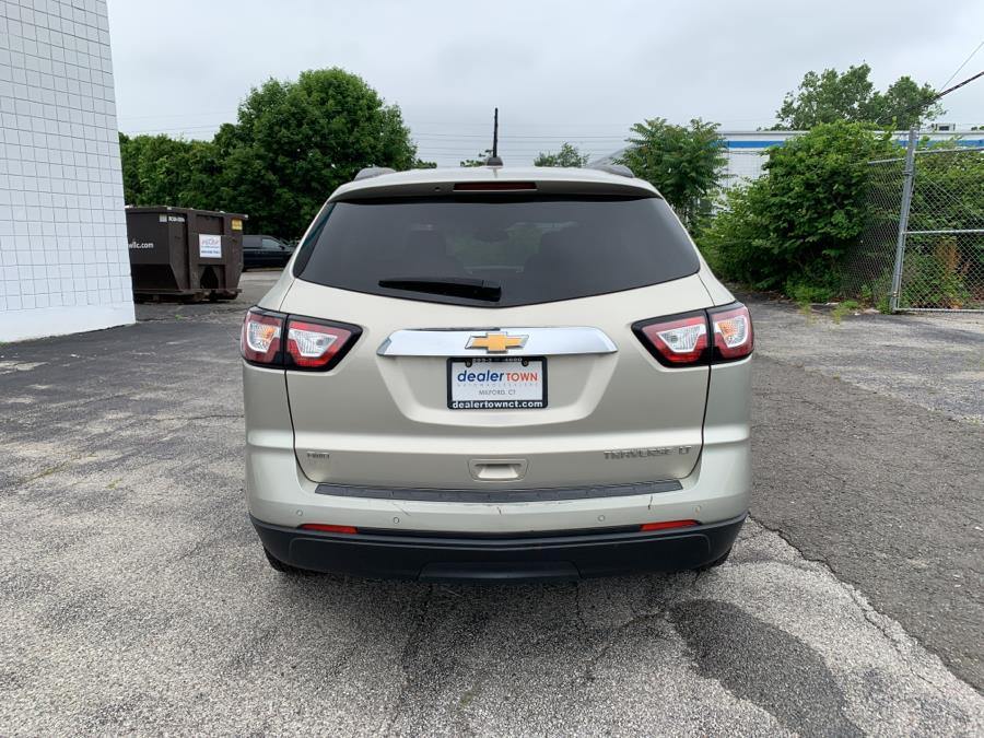 Used Chevrolet Traverse AWD 4dr LT w/1LT 2016 | Dealertown Auto Wholesalers. Milford, Connecticut Used Chevrolet Traverse AWD 4dr LT w/1LT 2016 | Dealertown Auto Wholesalers. Milford, Connecticut