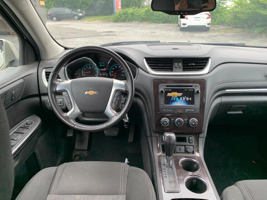 Used Chevrolet Traverse AWD 4dr LT w/1LT 2016 | Dealertown Auto Wholesalers. Milford, Connecticut Used Chevrolet Traverse AWD 4dr LT w/1LT 2016 | Dealertown Auto Wholesalers. Milford, Connecticut