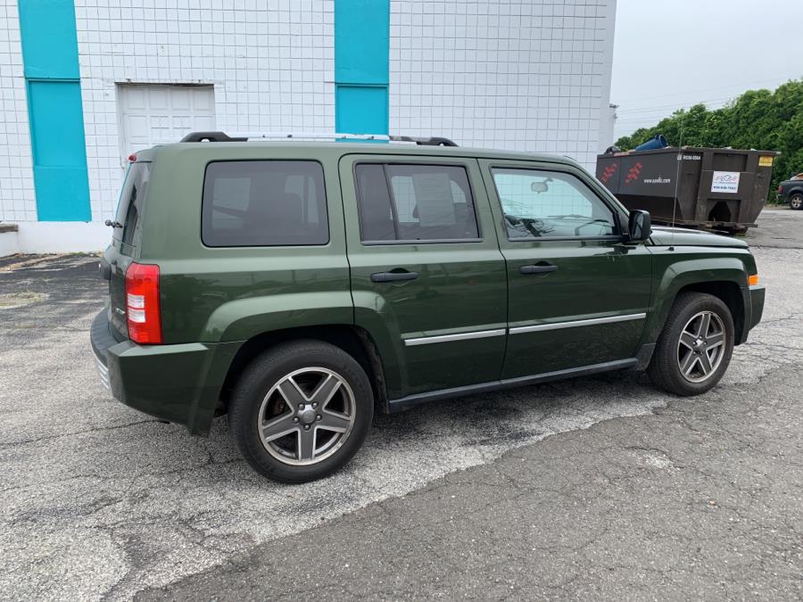 Used Jeep Patriot 4WD 4dr Limited 2009 | Dealertown Auto Wholesalers. Milford, Connecticut Used Jeep Patriot 4WD 4dr Limited 2009 | Dealertown Auto Wholesalers. Milford, Connecticut