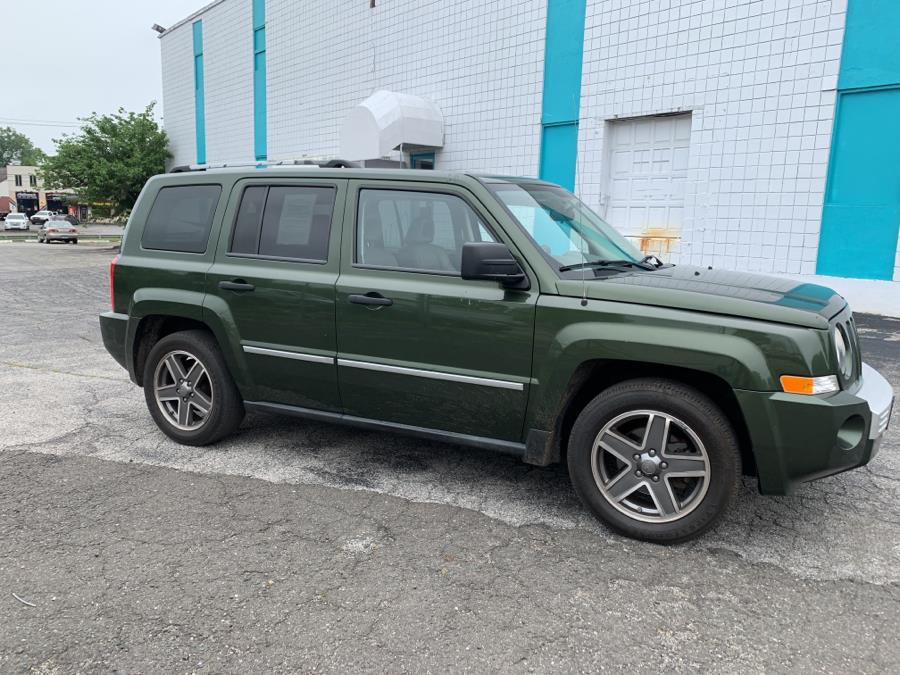 Used Jeep Patriot 4WD 4dr Limited 2009 | Dealertown Auto Wholesalers. Milford, Connecticut Used Jeep Patriot 4WD 4dr Limited 2009 | Dealertown Auto Wholesalers. Milford, Connecticut