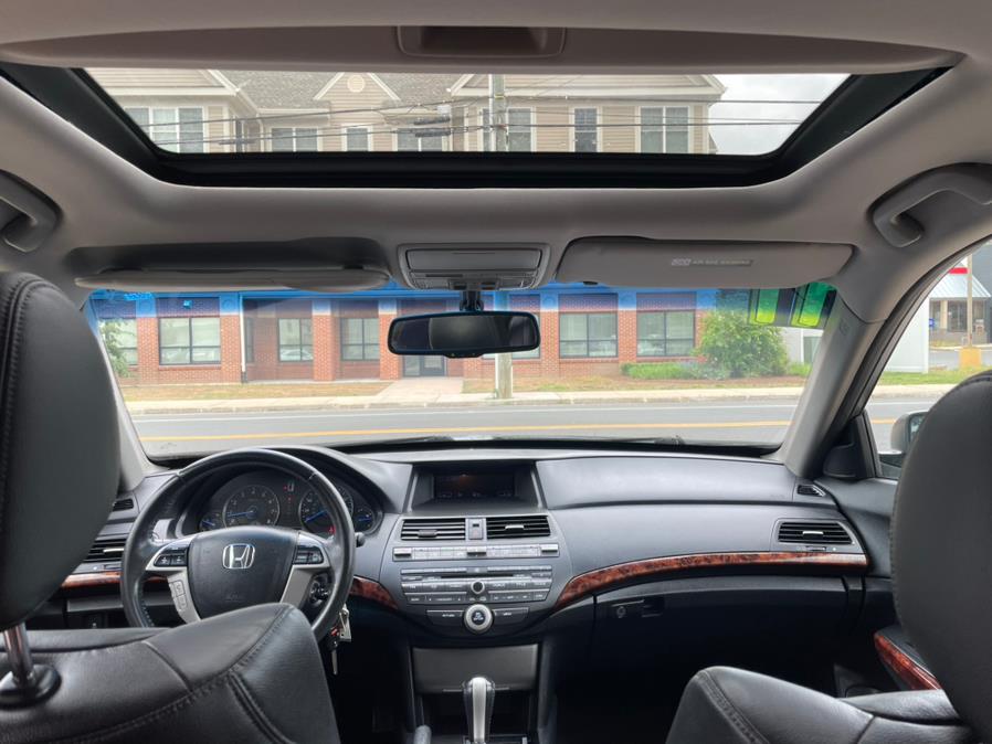 Used Honda Accord Crosstour 4WD 5dr EX-L 2011 | Carsonmain LLC. Manchester, Connecticut Used Honda Accord Crosstour 4WD 5dr EX-L 2011 | Carsonmain LLC. Manchester, Connecticut