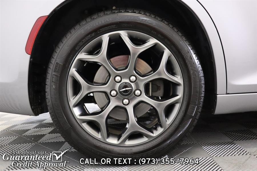 Used Chrysler 300 S 2018 | City Motor Group Inc.. Haskell, New Jersey Used Chrysler 300 S 2018 | City Motor Group Inc.. Haskell, New Jersey
