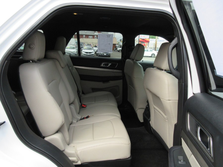 2018 Ford Explorer XLT 4WD, available for sale in Linden, New Jersey | Route 27 Auto Mall. Linden, New Jersey 2018 Ford Explorer XLT 4WD, available for sale in Linden, New Jersey | Route 27 Auto Mall. Linden, New Jersey