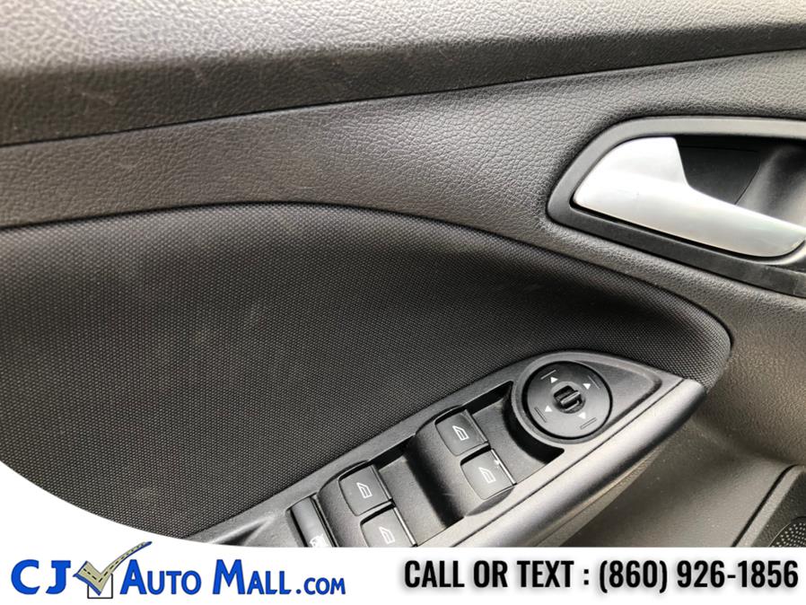 Used Ford Focus SE Sedan 2017 | CJ Auto Mall. Bristol, Connecticut Used Ford Focus SE Sedan 2017 | CJ Auto Mall. Bristol, Connecticut