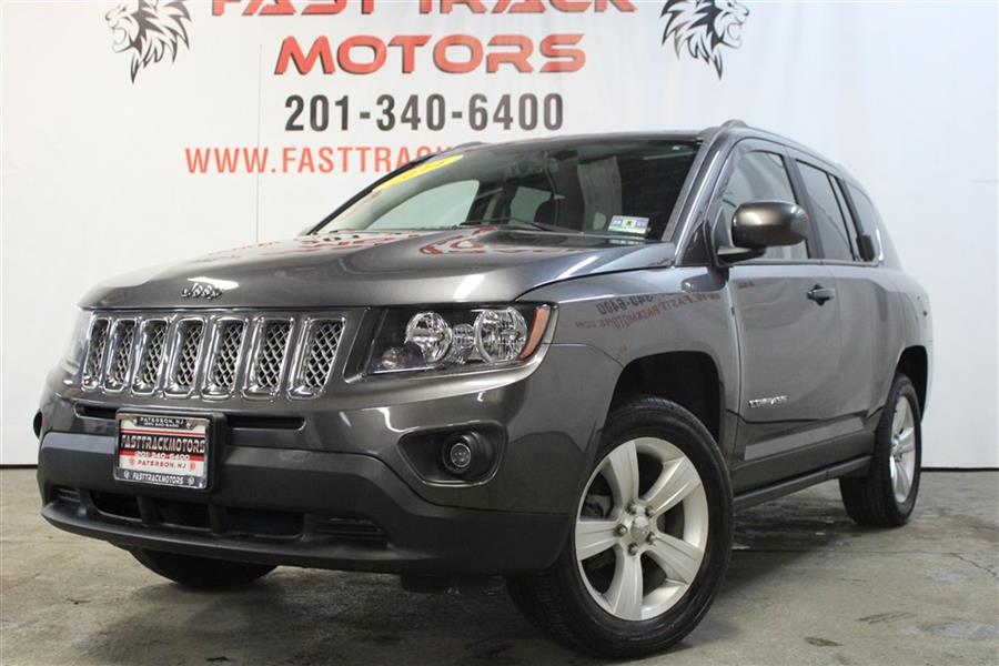 2014 Jeep Compass LATITUDE, available for sale in Paterson, New Jersey | Fast Track Motors. Paterson, New Jersey