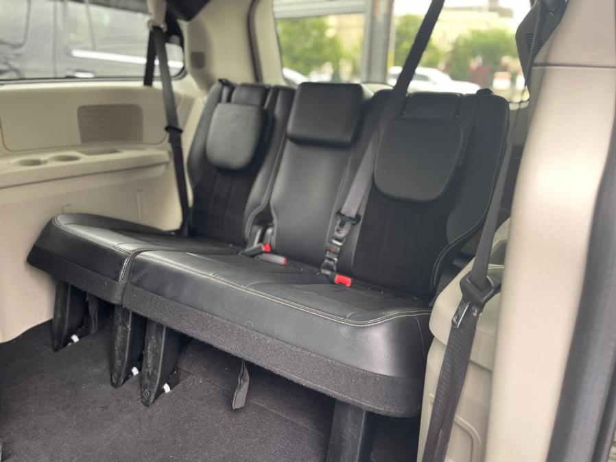 Used Dodge Grand Caravan SXT Wagon 2017 | NYC Automart Inc. Brooklyn, New York Used Dodge Grand Caravan SXT Wagon 2017 | NYC Automart Inc. Brooklyn, New York