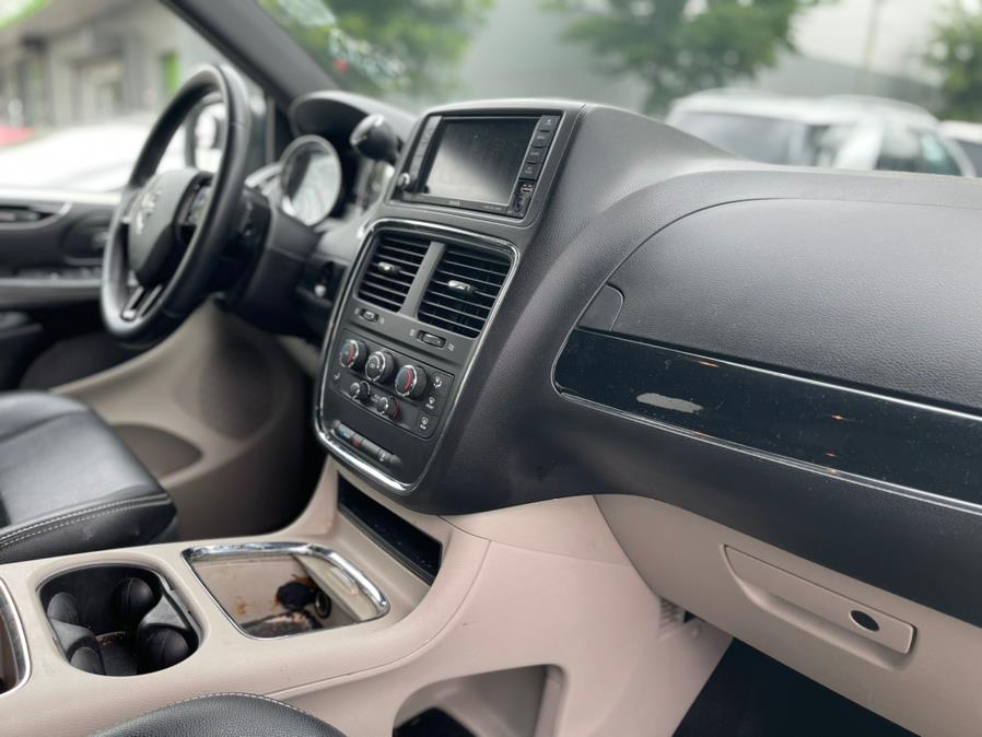 Used Dodge Grand Caravan SXT Wagon 2017 | NYC Automart Inc. Brooklyn, New York Used Dodge Grand Caravan SXT Wagon 2017 | NYC Automart Inc. Brooklyn, New York