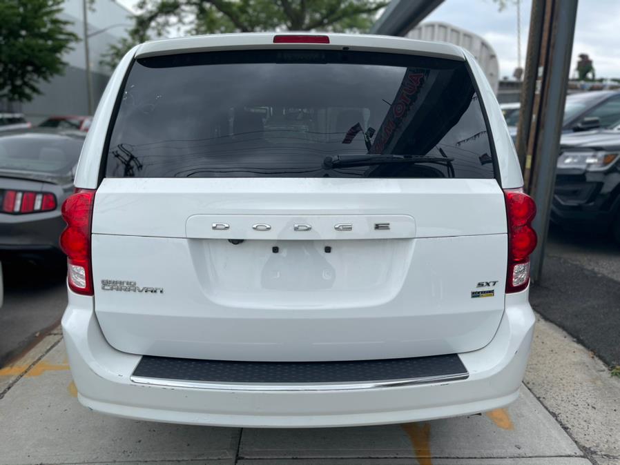 Used Dodge Grand Caravan SXT Wagon 2017 | NYC Automart Inc. Brooklyn, New York Used Dodge Grand Caravan SXT Wagon 2017 | NYC Automart Inc. Brooklyn, New York