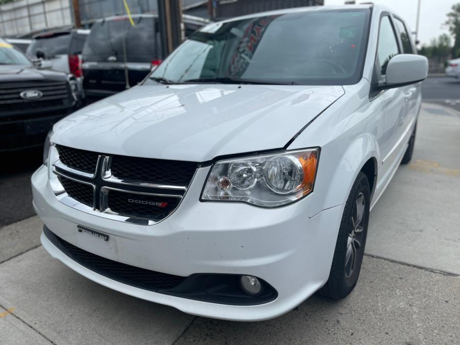 Used Dodge Grand Caravan SXT Wagon 2017 | NYC Automart Inc. Brooklyn, New York Used Dodge Grand Caravan SXT Wagon 2017 | NYC Automart Inc. Brooklyn, New York