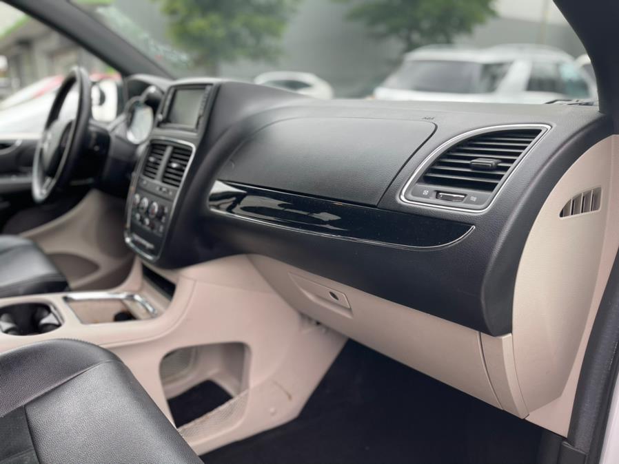 Used Dodge Grand Caravan SXT Wagon 2017 | NYC Automart Inc. Brooklyn, New York Used Dodge Grand Caravan SXT Wagon 2017 | NYC Automart Inc. Brooklyn, New York